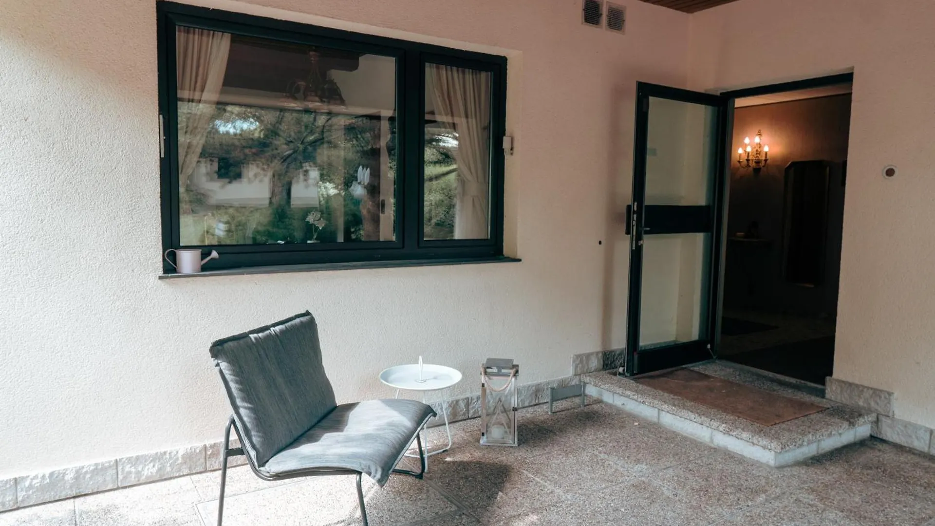 Big Quiet Villa With Garden And Pool Vienna