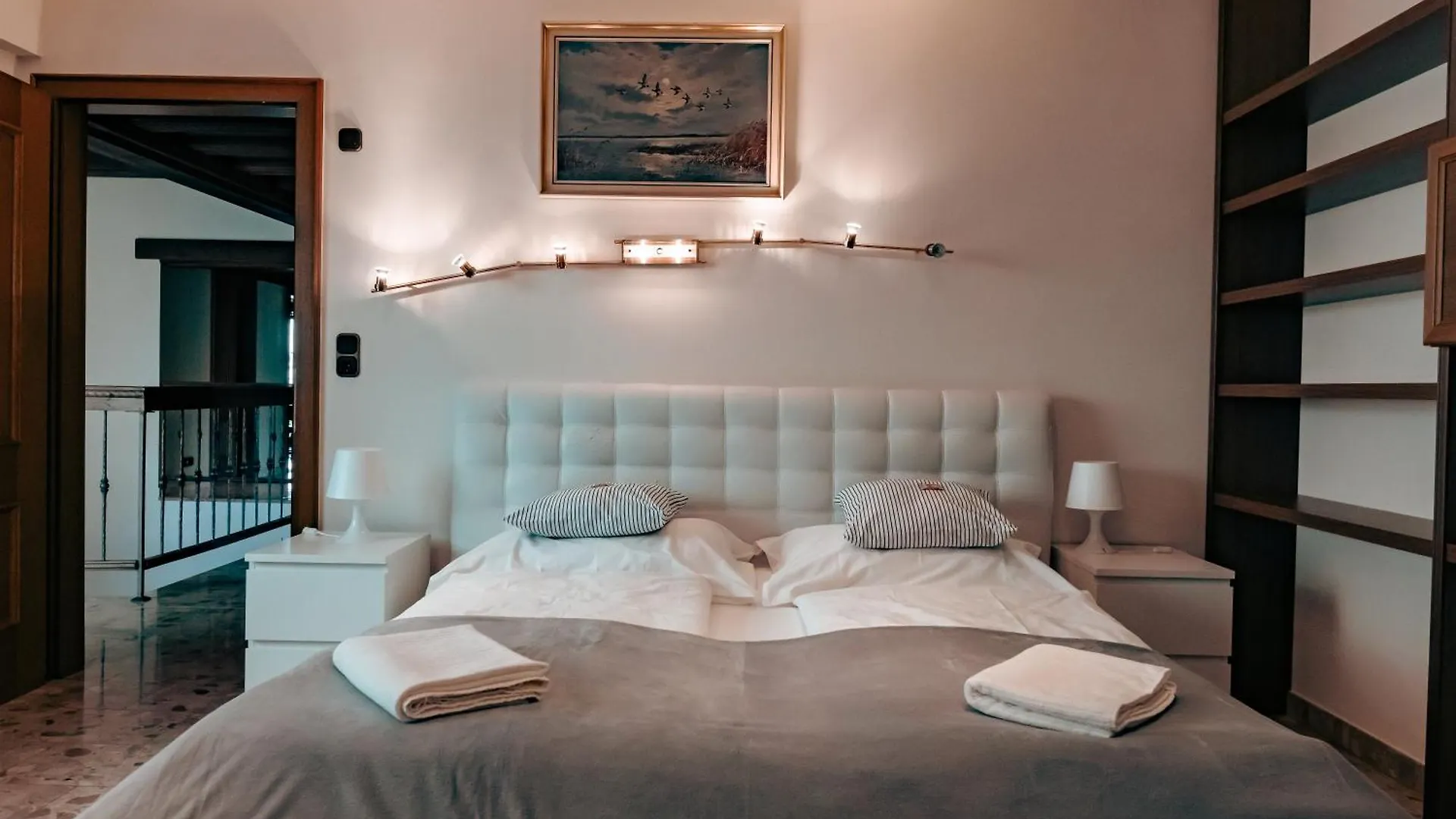 Big Quiet Villa With Garden And Pool Vienna Austria