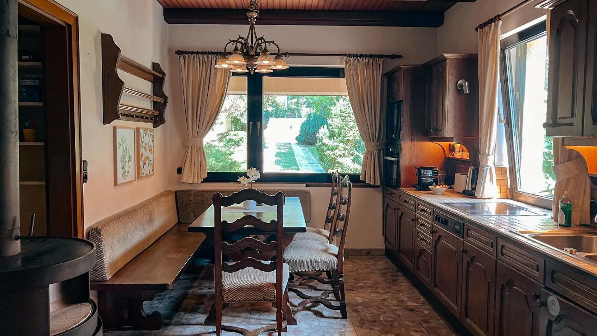 Big Quiet Villa With Garden And Pool Vienna 0*,